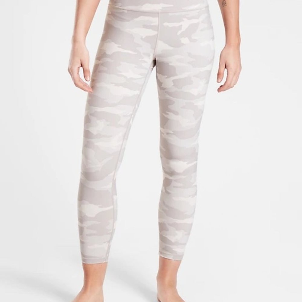 Athleta 7/8 Elation Tights | Camo | XS